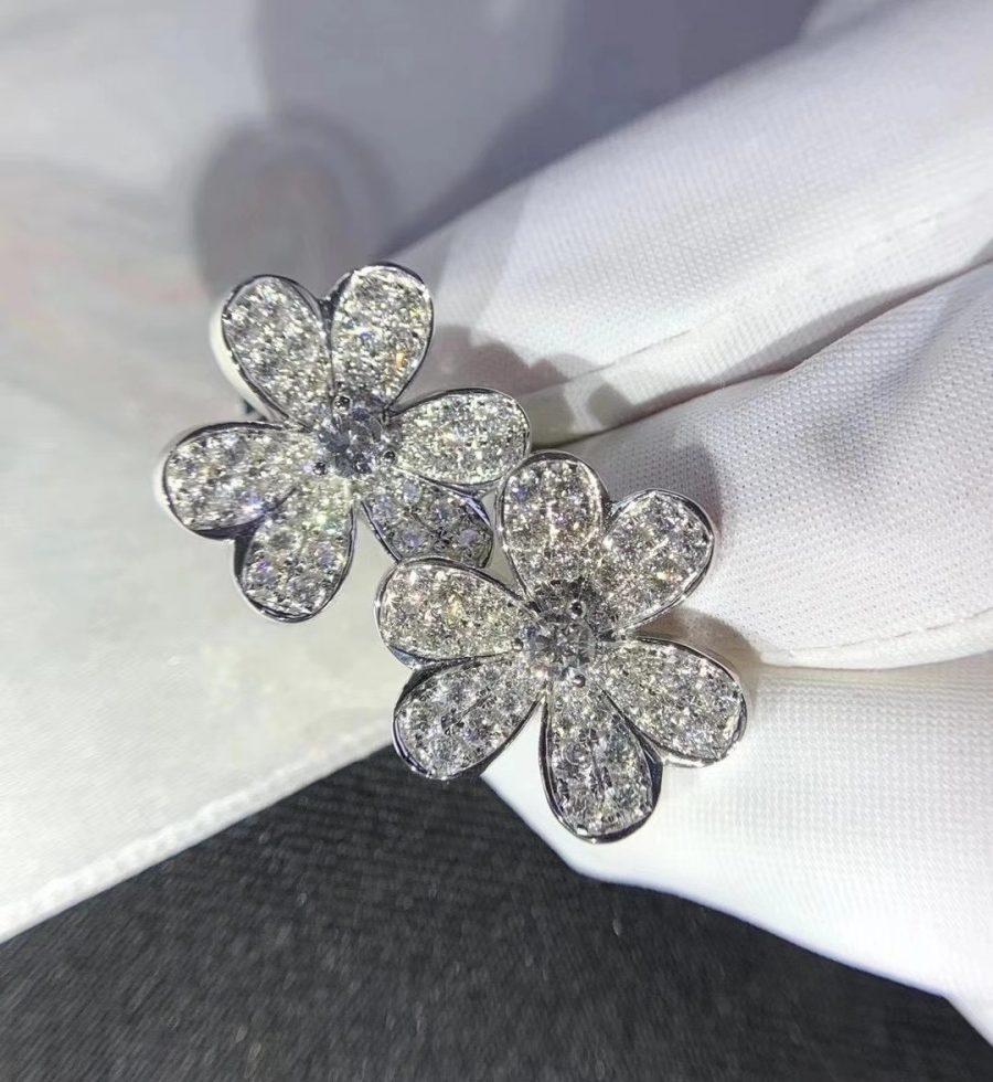 [⭐⭐JeweliWhal]FRIVOLE SILVER FLOWER DIAMOND EARRINGS