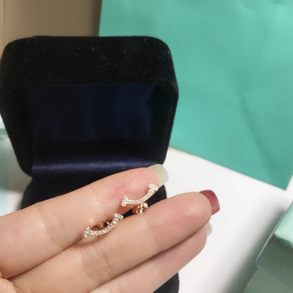 [JeweliWhal]SMILE DIAMOND EARRINGS