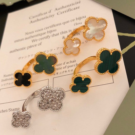 [⭐⭐JeweliWhal]CLOVER BETWEEN THE FINGER RING
