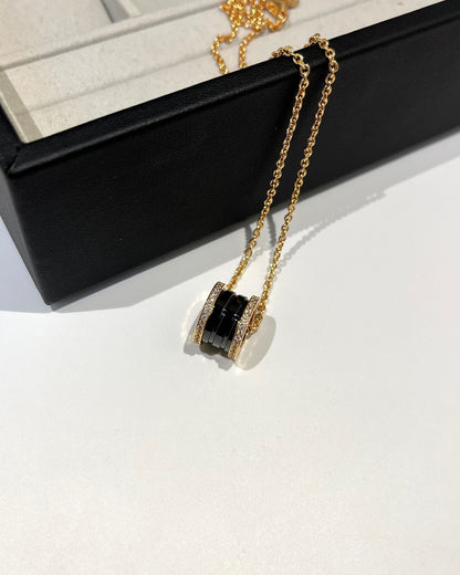 [⭐⭐JeweliWhal]ZERO 1 BLACK CERAMIC DIAMOND PINK GOLD NECKLACE