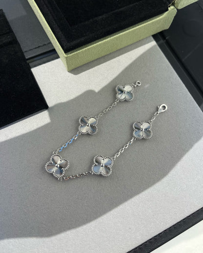 [⭐⭐JeweliWhal] CLOVER 5 MOTIF LASER BRACELET COLLECTION